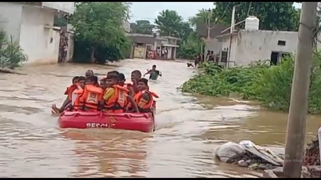 28 07 2023 sdrf rescue in raipur 2023728 15355