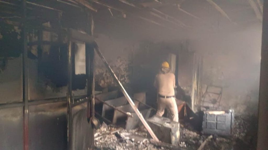 28 12 2023 fire in computer room in minister house